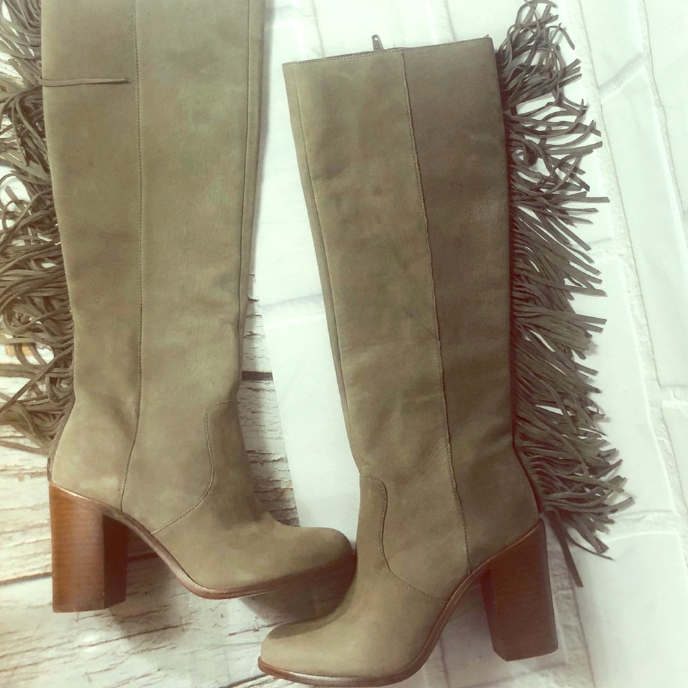 GIANNI BINI Fringe gray leather boots block heel